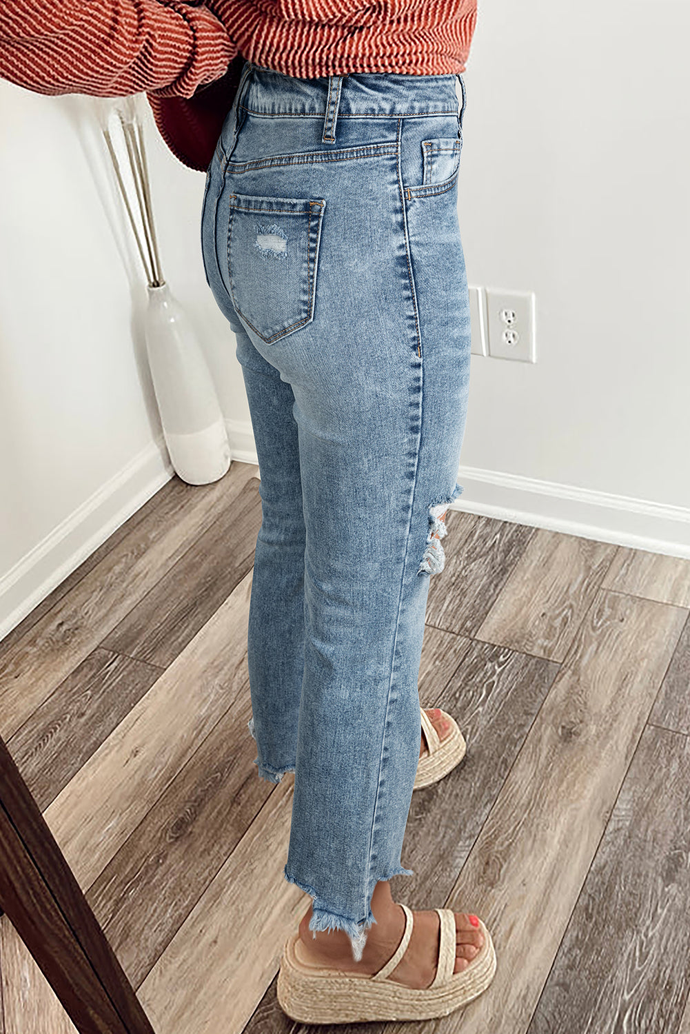 Myosotis Raw Hem Ripped Open Knee Fit Flare Jeans